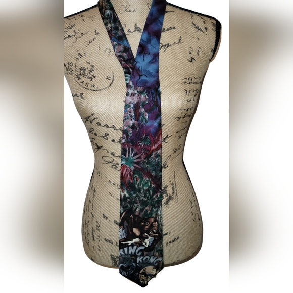 Vintage 1992 King Kong Tie New With Tags - Picture 1 of 3